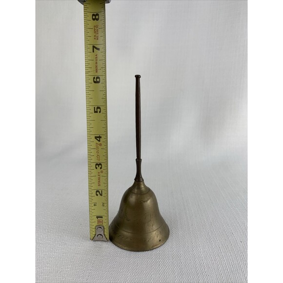 Vintage 6” Etched Brass Bell Made In India Hand Bell Ringer Dinner‎ Table - Picture 13 of 13